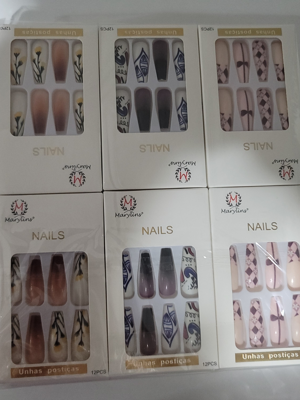 Press-On Nails Set - Pink Floral & Argyle Designs
